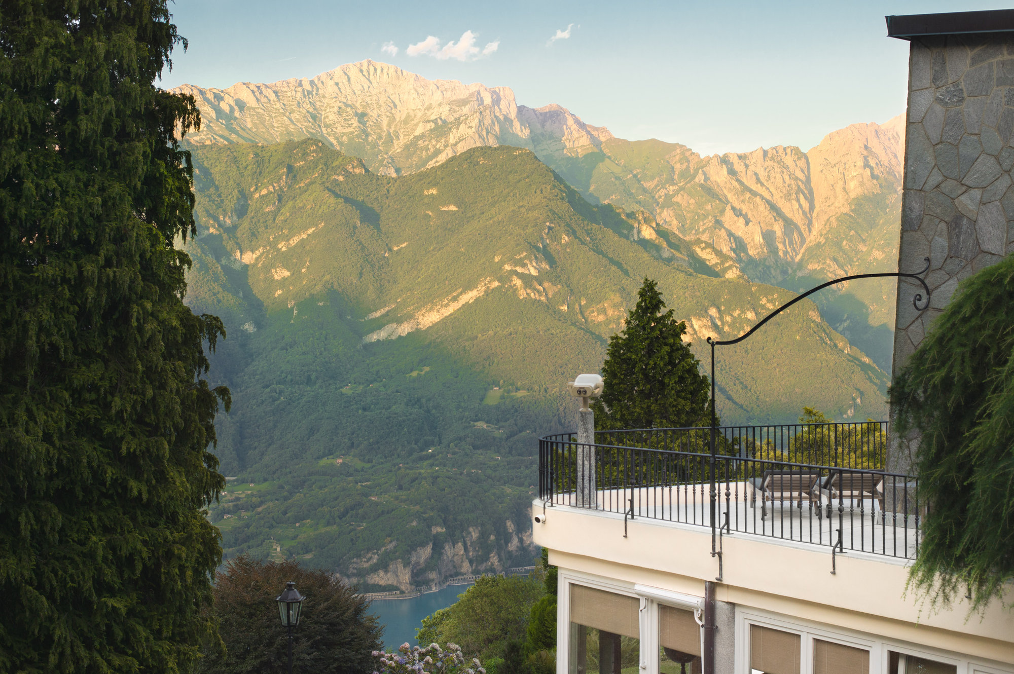 Panoramic terrace with telescope over the valley